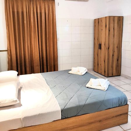 אגיוס גיורגיוס Eleni Apartments Sant George Beach מראה חיצוני תמונה