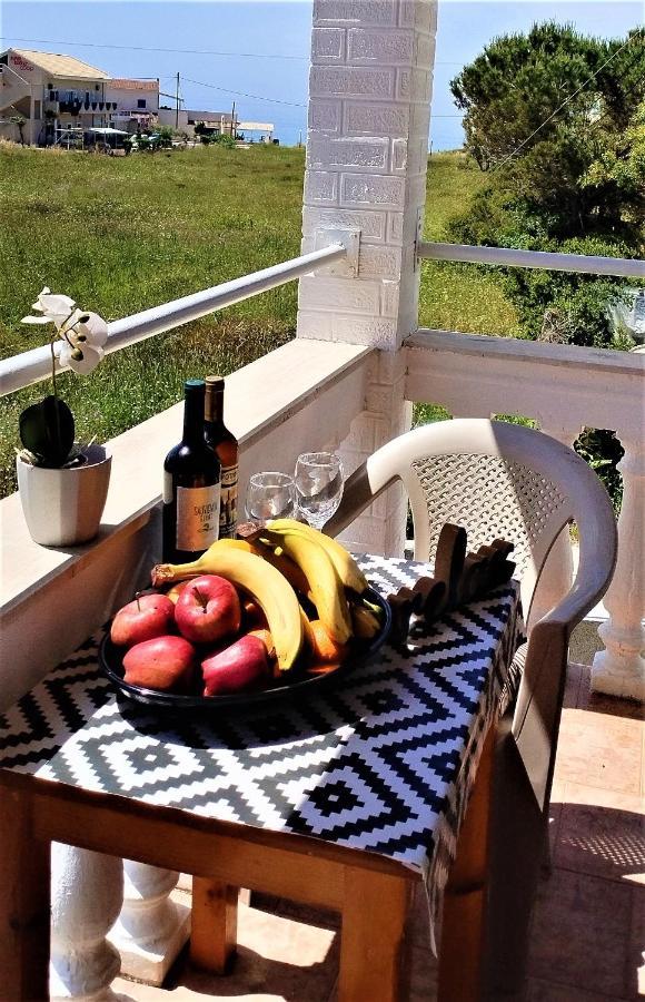 אגיוס גיורגיוס Eleni Apartments Sant George Beach מראה חיצוני תמונה