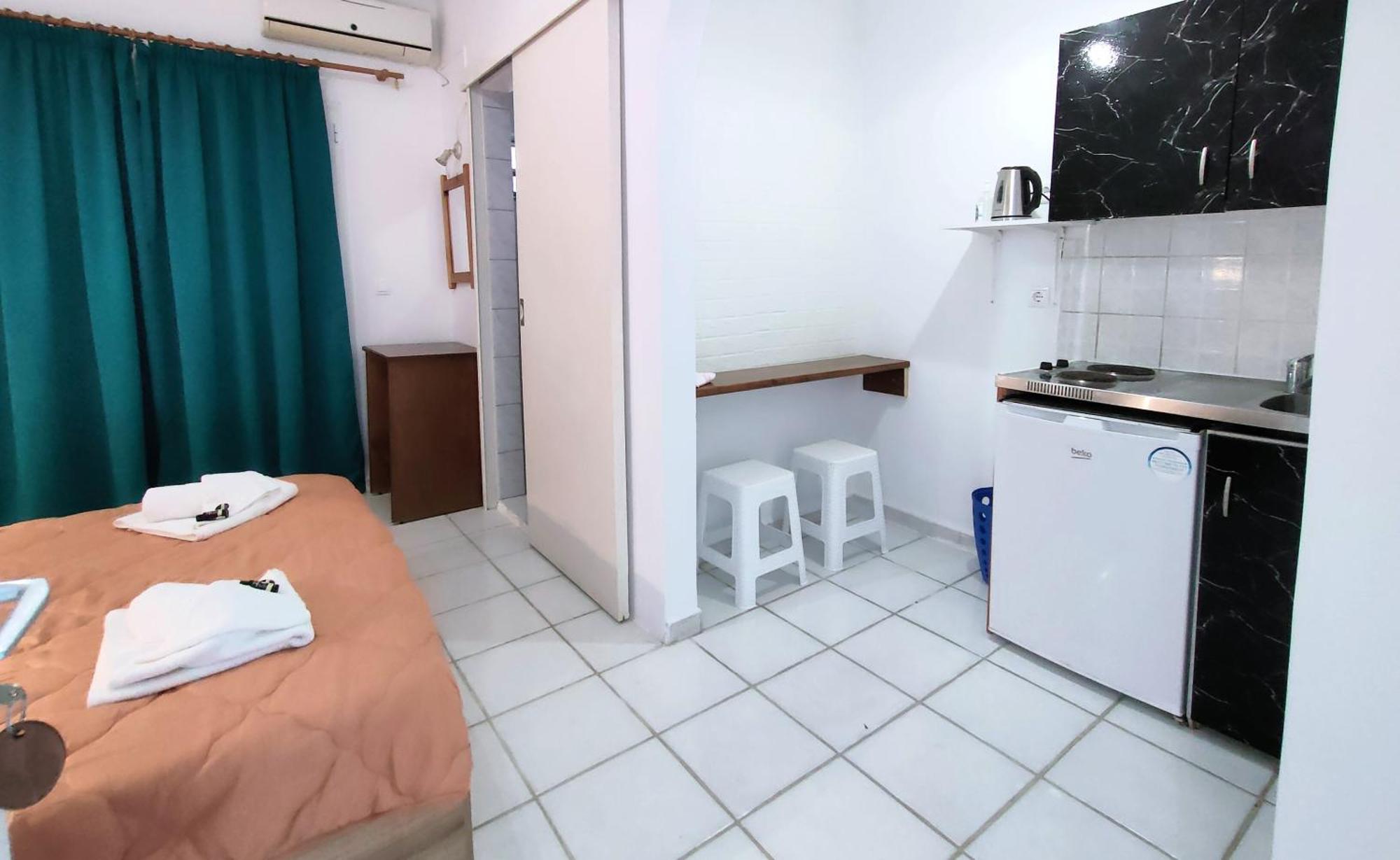 אגיוס גיורגיוס Eleni Apartments Sant George Beach מראה חיצוני תמונה