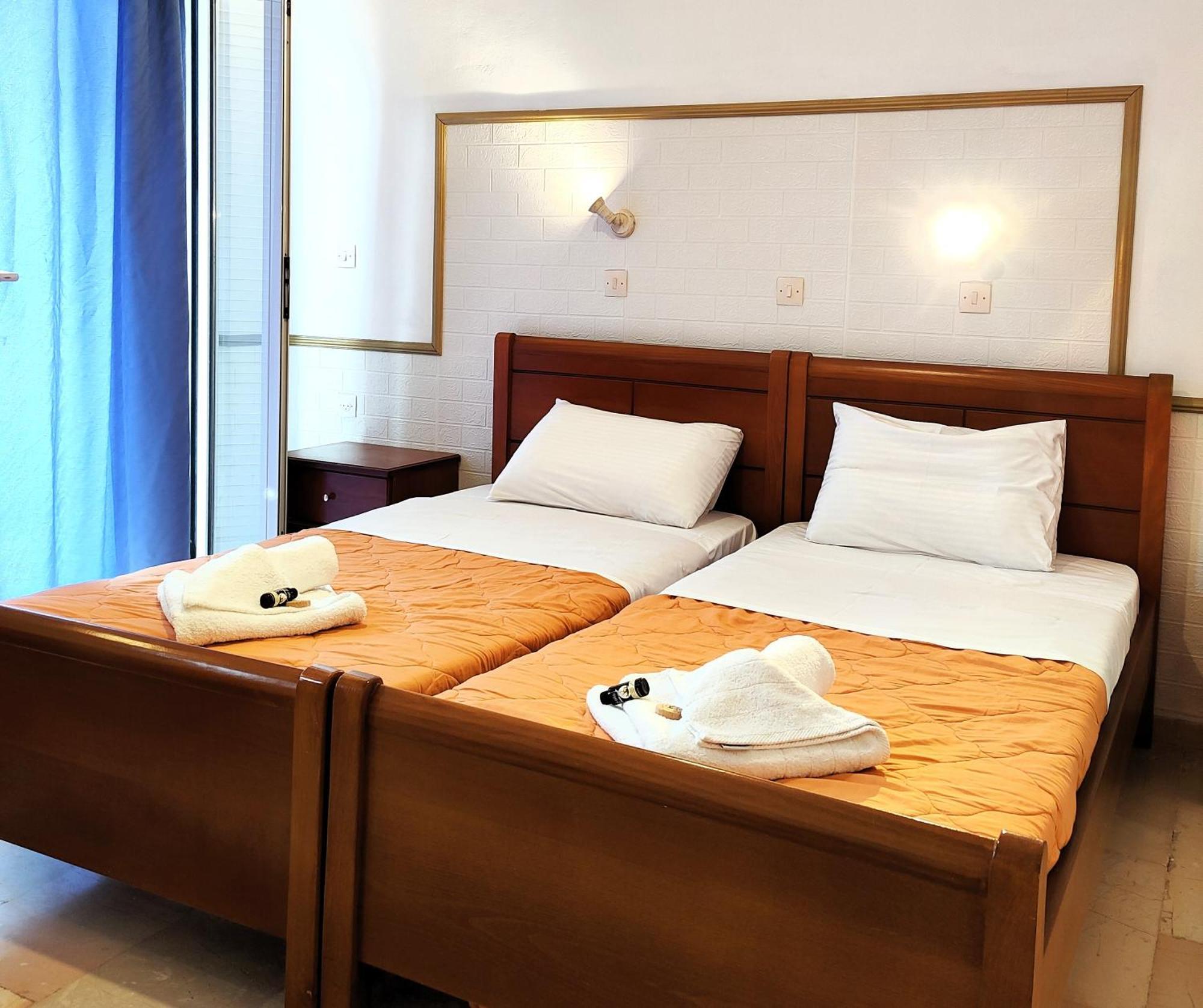 אגיוס גיורגיוס Eleni Apartments Sant George Beach מראה חיצוני תמונה