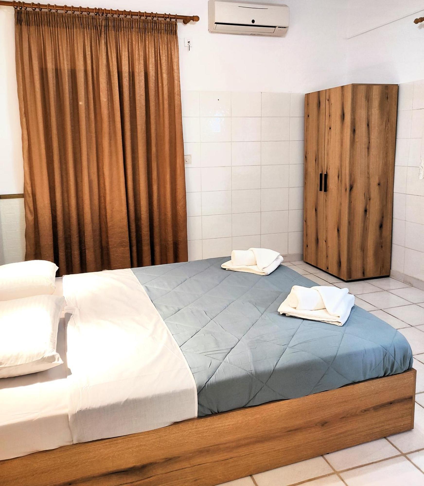 אגיוס גיורגיוס Eleni Apartments Sant George Beach מראה חיצוני תמונה